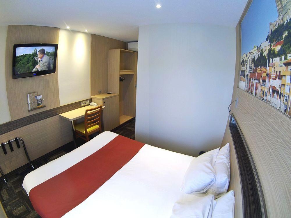 Greet Hotel Marseille Provence Aeroport Βιτρόλ Εξωτερικό φωτογραφία